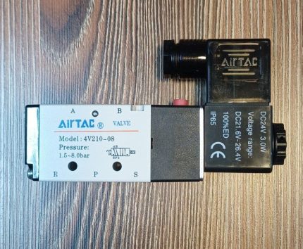شیر برقی ایرتک (AirTAC) مدل 4v210-08