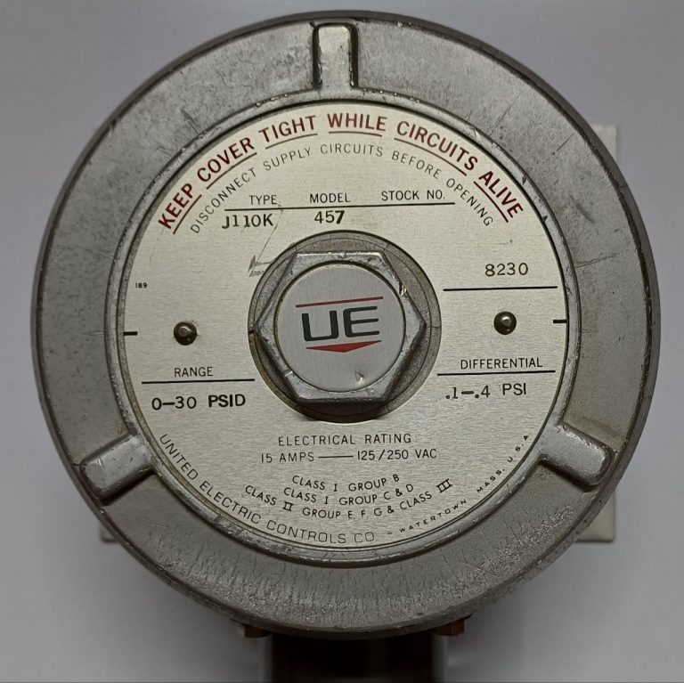 سوئیچ اختلاف فشار UE مدل J110K-457 رنج 0 تا 30 PSID