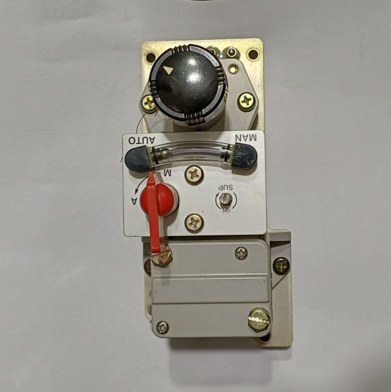 اتومنوئل فاکسبرو | Foxboro Auto/Manual Switching Station