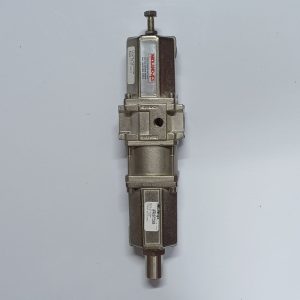 فیلتر رگلاتور 1/2 اینچ استیل میدلند Midland مدل 4FRASV122A05